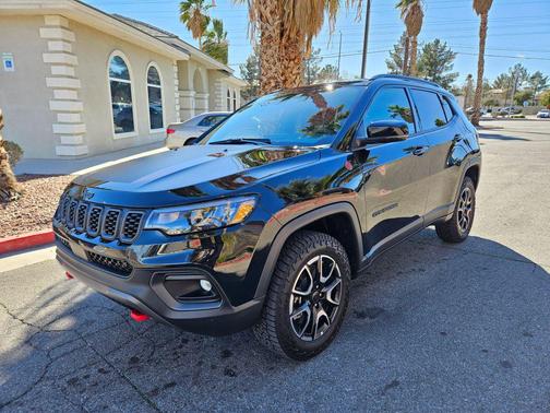 2025 Jeep Compass Trailhawk
