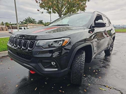 2025 Jeep Compass Trailhawk