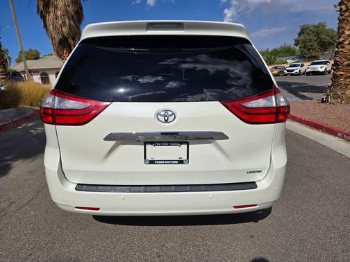 2017 Toyota Sienna Limited