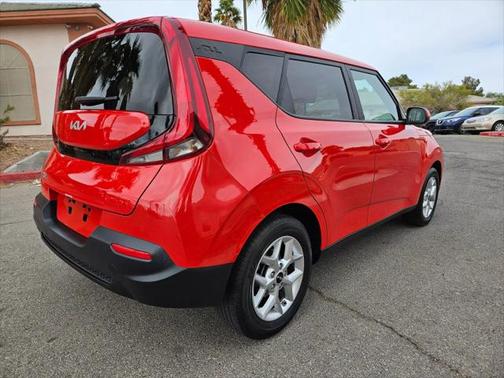 2022 Kia Soul LX