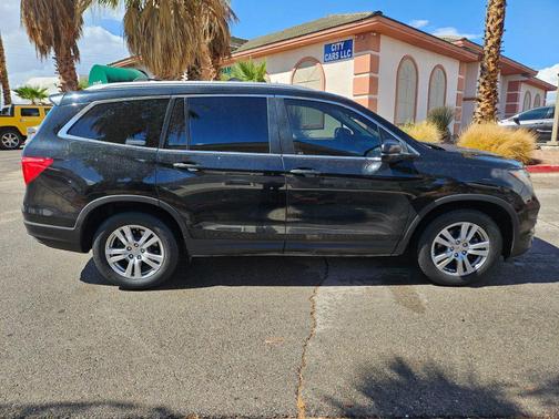 2017 Honda Pilot LX