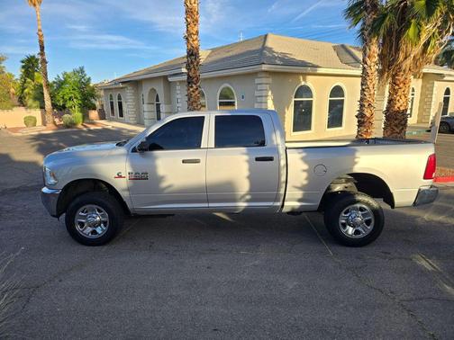 Bright Silver Metallic Clearcoat 2018 RAM 2500 Tradesman Crew Cab 4x4 6'4' Box