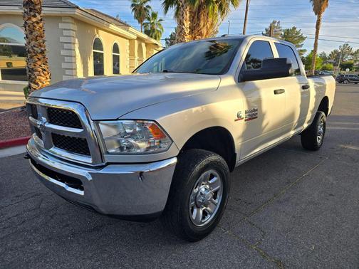 Bright Silver Metallic Clearcoat 2018 RAM 2500 Tradesman Crew Cab 4x4 6'4' Box