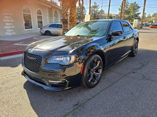 2022 Chrysler 300 Touring