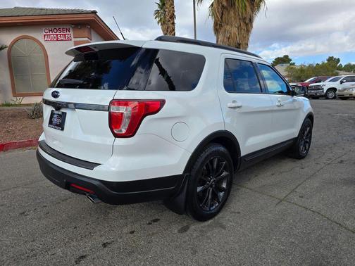 Magnetic Metallic 2019 Ford Explorer XLT