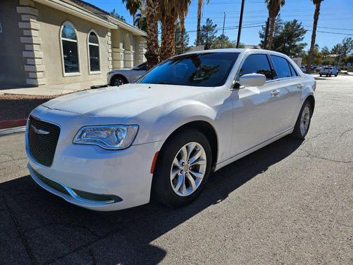 2015 Chrysler 300 Limited