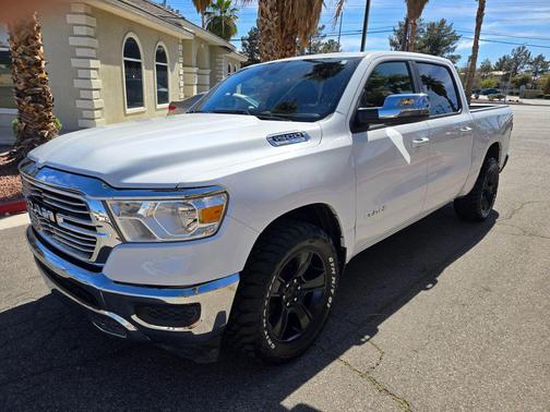 Bright White Clearcoat 2024 RAM 1500 Laramie