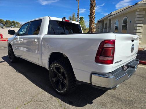 Bright White Clearcoat 2024 RAM 1500 Laramie