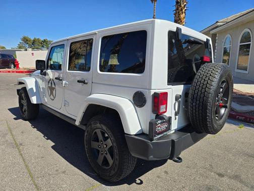 Bright White Clearcoat 2015 Jeep Wrangler Unlimited Sport