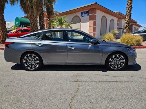 2023 Nissan Altima 2.5 SL