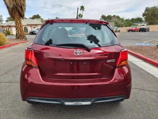 2017 Toyota Yaris L
