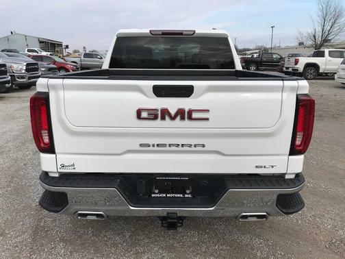Summit White 2021 GMC Sierra 1500 SLT