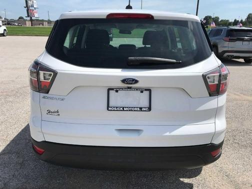 Oxford White 2017 Ford Escape S