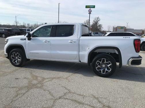 Summit White 2026 GMC Sierra 1500 SLE