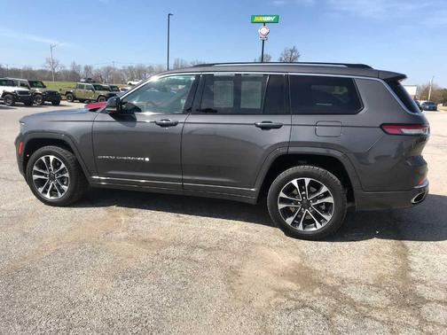 Metallic 2022 Jeep Grand Cherokee L Overland