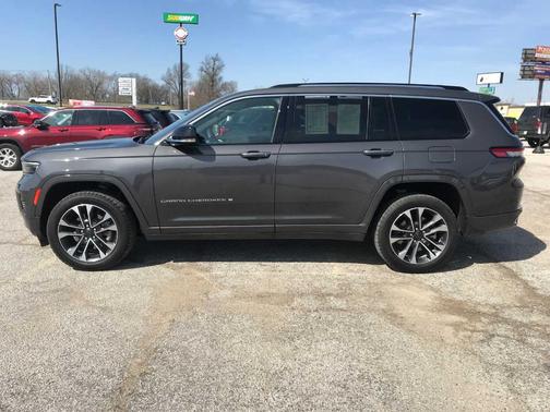 Metallic 2022 Jeep Grand Cherokee L Overland