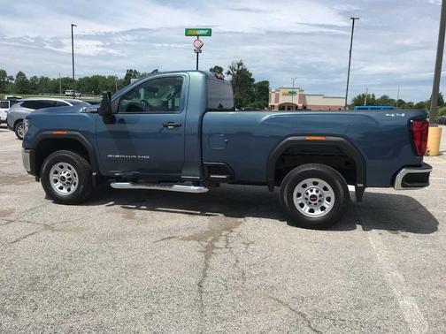 Metallic 2024 GMC Sierra 2500 Pro