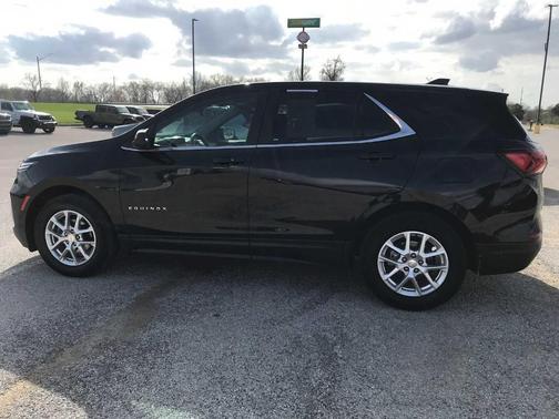 Mosaic Black Metallic 2023 Chevrolet Equinox 1LT