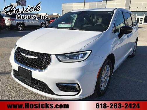Bright White Clearcoat 2024 Chrysler Pacifica Touring-L
