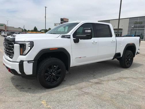 Summit White 2026 GMC Sierra 2500 AT4