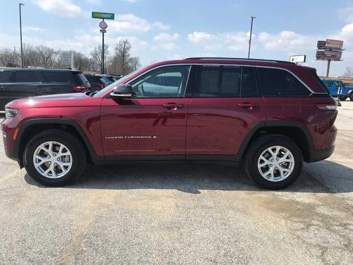 Velvet Red Pearlcoat 2023 Jeep Grand Cherokee Limited