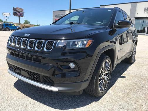 Diamond Black 2023 Jeep Compass Limited
