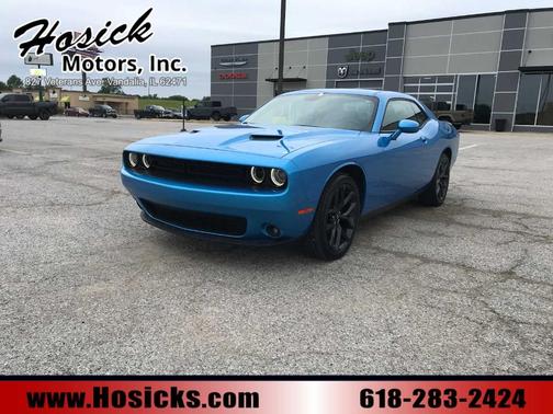 B5 Blue Pearlcoat 2019 Dodge Challenger SXT
