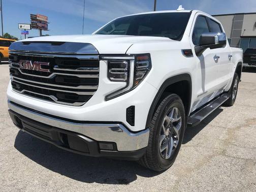 Summit White 2026 GMC Sierra 1500 SLT