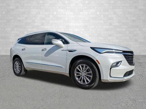 2023 Buick Enclave Essence FWD