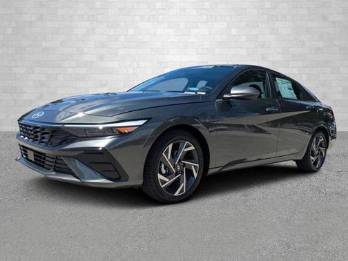 2025 Hyundai ELANTRA SEL