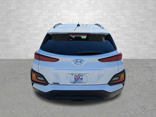 2021 Hyundai KONA SEL