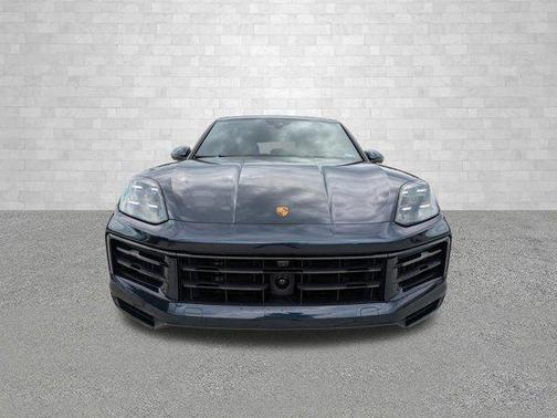 Algarve Blue Metallic 2024 Porsche Cayenne Cayenne