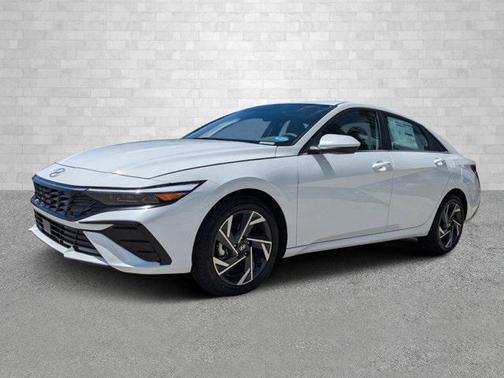 2025 Hyundai ELANTRA SEL