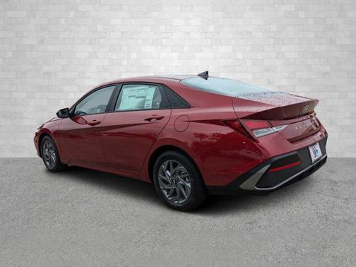 2025 Hyundai ELANTRA Sport