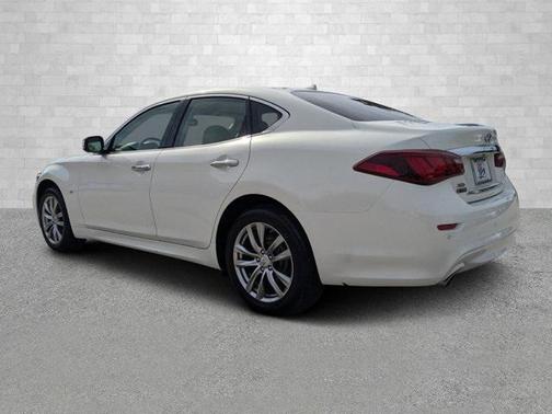 Moonlight White 2015 INFINITI Q70 3.7X