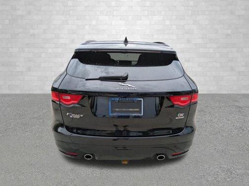 2019 Jaguar F-PACE S