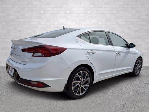 2020 Hyundai ELANTRA Limited
