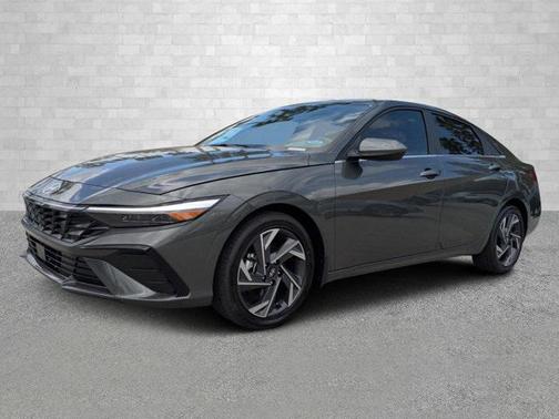 2025 Hyundai ELANTRA SEL