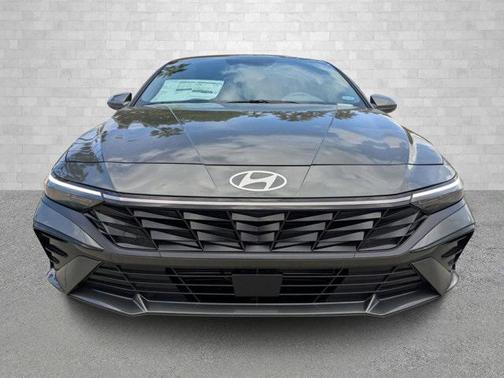 2025 Hyundai ELANTRA SEL