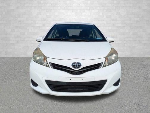 2012 Toyota Yaris L