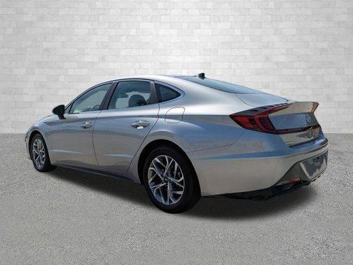 Shimmering Silver Pearl 2020 Hyundai SONATA SEL