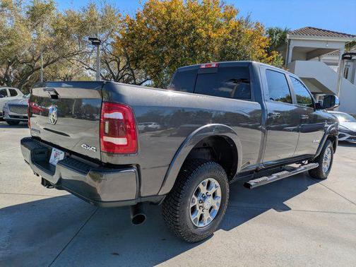 2022 RAM 2500 Laramie Crew Cab 4x4 6'4' Box
