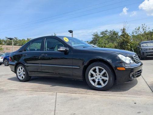 2007 Mercedes-Benz C-Class Luxury 4MATIC