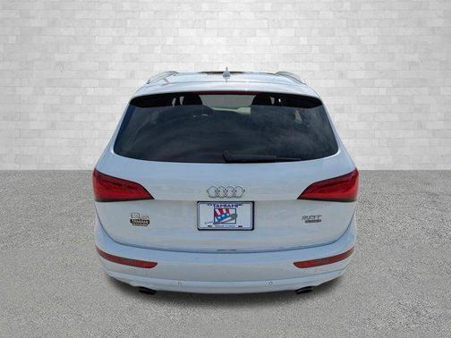Glacier White 2017 Audi Q5 2.0T Premium