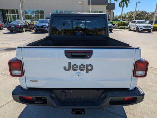 2021 Jeep Gladiator Sport