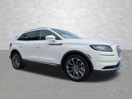 Pristine White Metallic Tri-Coat 2022 Lincoln Nautilus Reserve