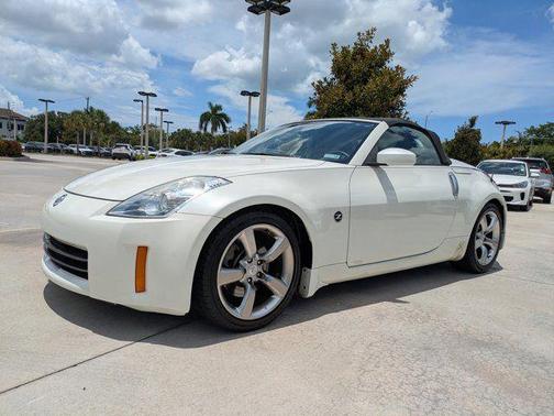Pikes Peak White Pearl 2006 Nissan 350Z Touring