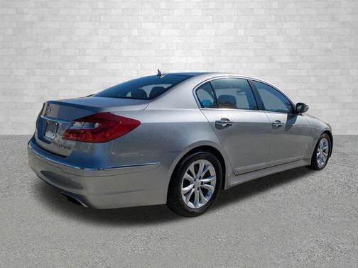 2013 Hyundai Genesis 3.8