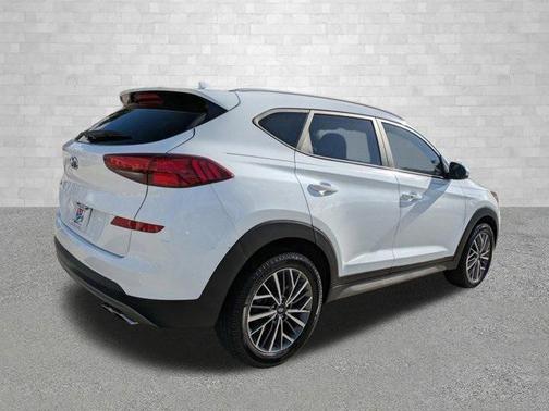 2021 Hyundai TUCSON SEL