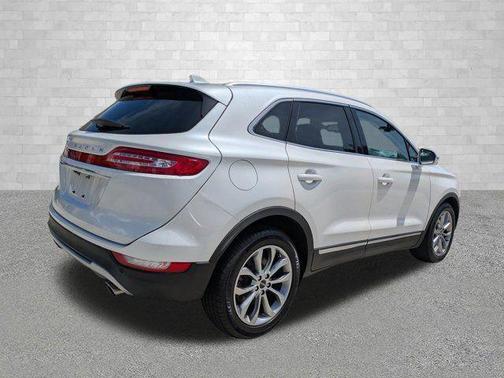 White Platinum 2019 Lincoln MKC Select
